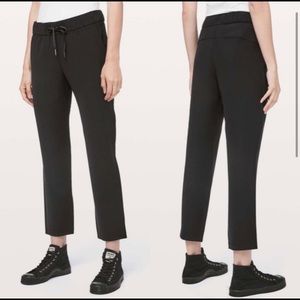 On The Fly 7/8 Pant 27” *Woven